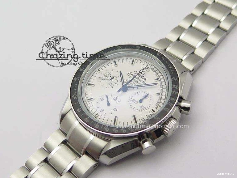 1223 Efficient Speedmaster JHF SS Snoopy Award 45th Anniversary White dial On SS Bracelet 8239